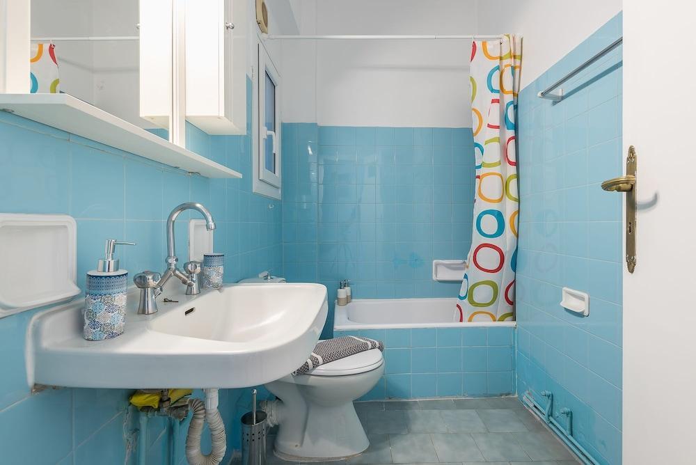 Comfy Apartment In Acropolis Area By Cloudkeys Athena Bagian luar foto