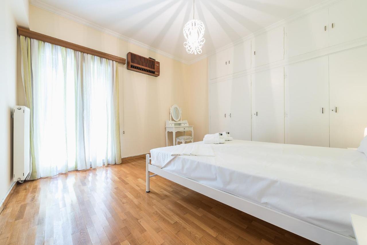 Comfy Apartment In Acropolis Area By Cloudkeys Athena Bagian luar foto