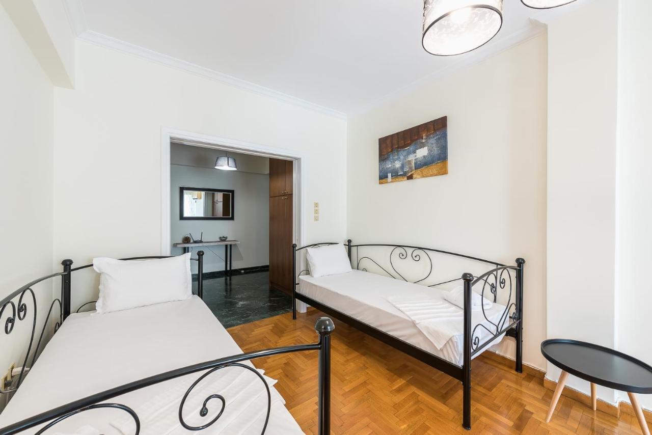 Comfy Apartment In Acropolis Area By Cloudkeys Athena Bagian luar foto