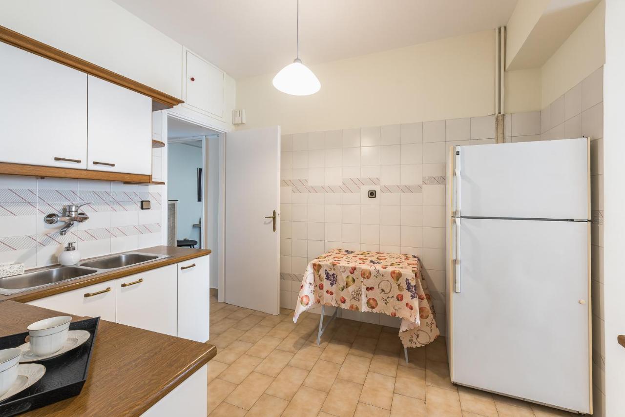Comfy Apartment In Acropolis Area By Cloudkeys Athena Bagian luar foto